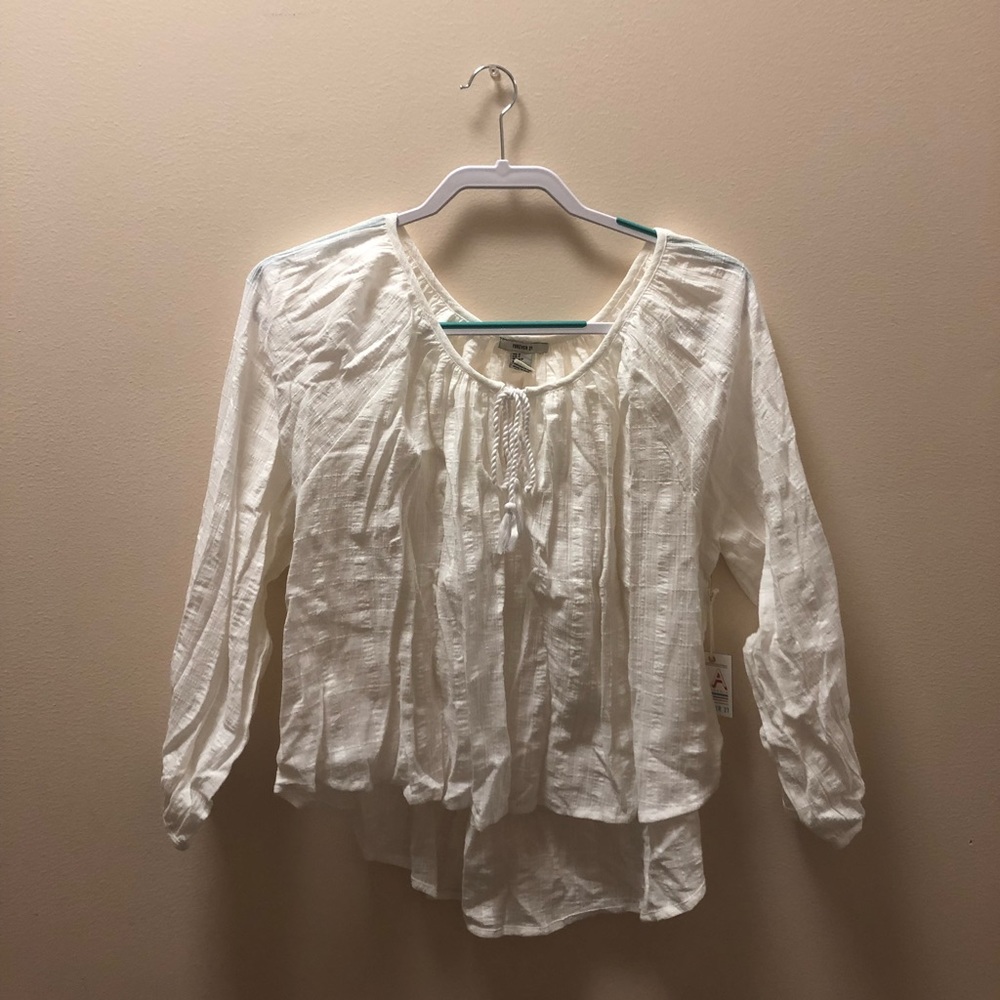 White blouse. New with tags (just needs ironed)